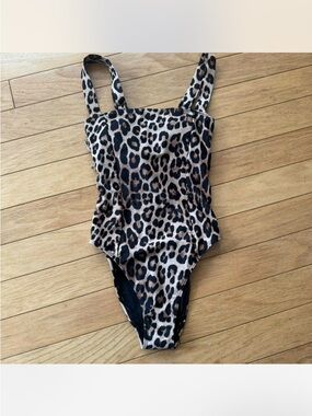 Good American Leopard Print Contour One Piece Swimsuit Corset Back